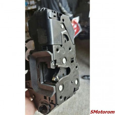 Замок двери передней правой (электро)