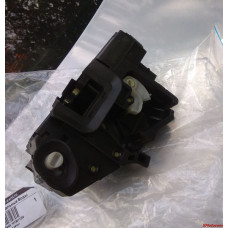 Замок двери задней левой