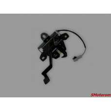 Замок капота